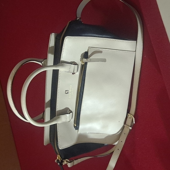 kate spade Handbags - Kate spade purse